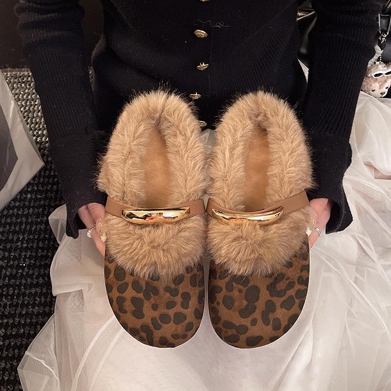 Women s Baotou lightweight and comfortable a footstirrup heightening winter warm cold padded non-slip wear-resistant leisure Mary Jane slippers 40 леопардовий
Women s Baotou lightweight and comfortable a footstirrup heightening winter warm cold padded non-slip wear-resistant leisure Mary Jane slippers 40 леопардовий