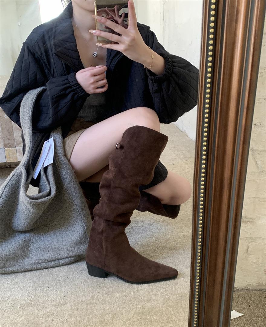 Inner heightening suede stacking boots long boots women s 2025 autumn and winter new two-wear women s boots knight boots 40
Inner heightening suede stacking boots long boots women s 2025 autumn and winter new two-wear women s boots knight boots 40