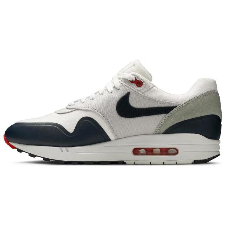 Nike Air Max 1 Patch Paris 704901-146 43
Nike Air Max 1 Patch Paris 704901-146 43