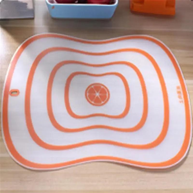 Гнучка прозора обробна дошка Кухня PP Класифікація Розробна дошка Овочева дошка для нарізання м яса Кухонні аксесуари 20x15cm помаранчевий
Гнучка прозора обробна дошка Кухня PP Класифікація Розробна дошка Овочева дошка для нарізання м яса Кухонні аксесуари 20x15cm помаранчевий