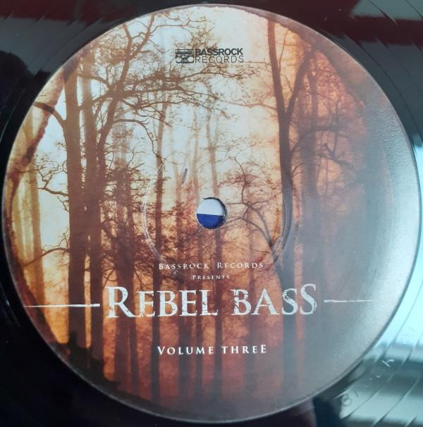 12inch Record ESKMO - Rebel Bass Volume Three BROCK018R Bassrock Record 2009 UK Dance & Electronica Used
12inch Record ESKMO - Rebel Bass Volume Three BROCK018R Bassrock Record 2009 UK Dance & Electronica Used