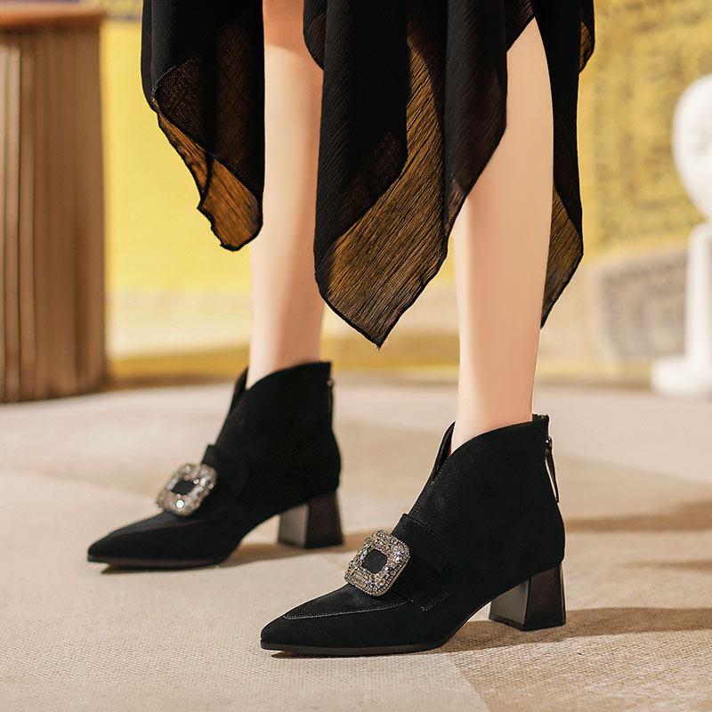 thick-heeled short boots women s new short women s boots retro v-mouth high-top shoes rhinestone square buckle pointed deep-mouth single shoes 40
thick-heeled short boots women s new short women s boots retro v-mouth high-top shoes rhinestone square buckle pointed deep-mouth single shoes 40