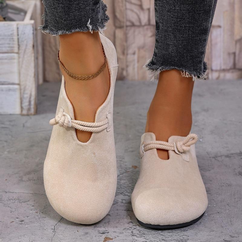 Large size women s single shoes, summer new European and American style round head one pedal all-inclusive solid color flat-bottomed Boken shoes 36
Large size women s single shoes, summer new European and American style round head one pedal all-inclusive solid color flat-bottomed Boken shoes 36