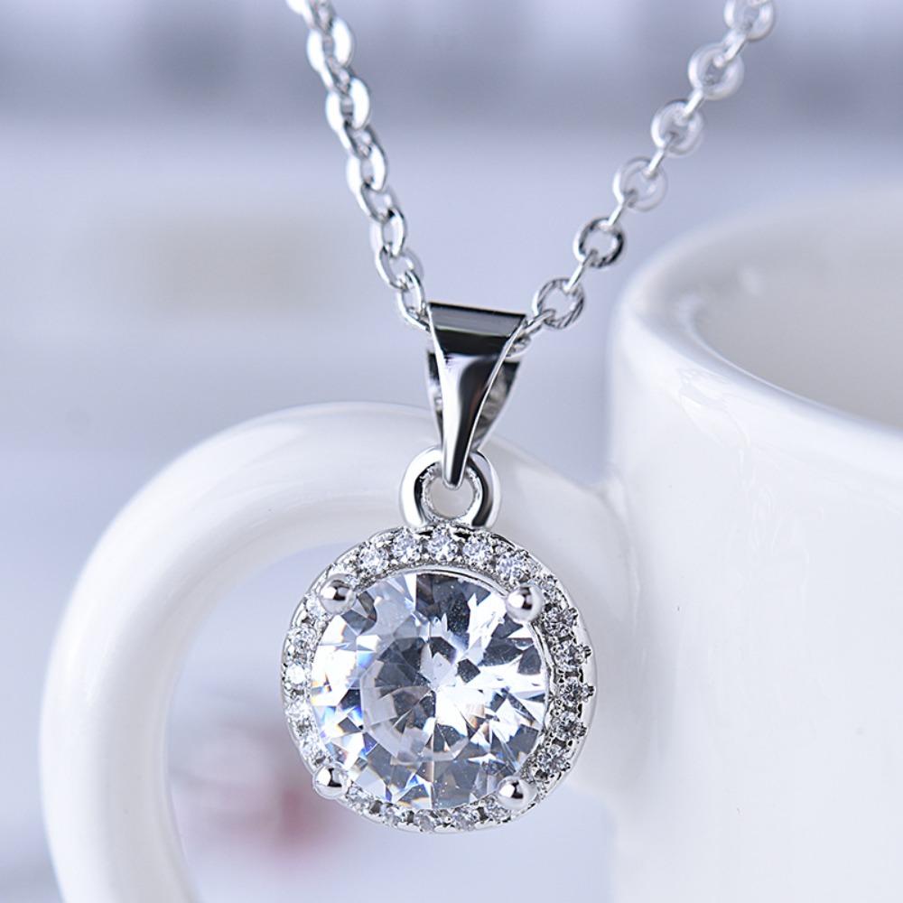 S925 Silver Plated Classic Round CZ Simulated Zircon Necklace Vintage Micro Pendant Collarbone Chain
S925 Silver Plated Classic Round CZ Simulated Zircon Necklace Vintage Micro Pendant Collarbone Chain