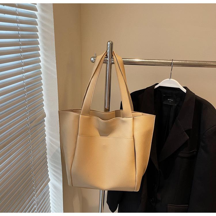 Women s tote bag large-capacity women s bag 2025 new versatile shoulder large bag leisure shopping bag PU leather handbag хакі
Women s tote bag large-capacity women s bag 2025 new versatile shoulder large bag leisure shopping bag PU leather handbag хакі