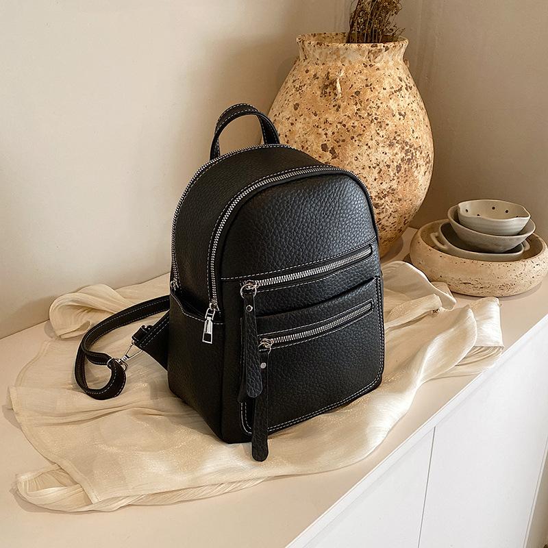 Urban Simple Style Donut Backpack - Unisex PU Handheld Crossbody Macaron Student School Bag
Urban Simple Style Donut Backpack - Unisex PU Handheld Crossbody Macaron Student School Bag