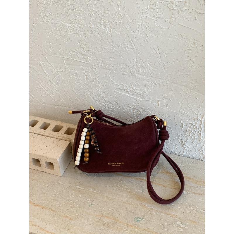 Underarm Bag - A Small, Unique Single-shoulder Bag Suitable for Commuting To Work, A Crossbody Bag, A Dumpling Bag вина червоного кольору
Underarm Bag - A Small, Unique Single-shoulder Bag Suitable for Commuting To Work, A Crossbody Bag, A Dumpling Bag вина червоного кольору