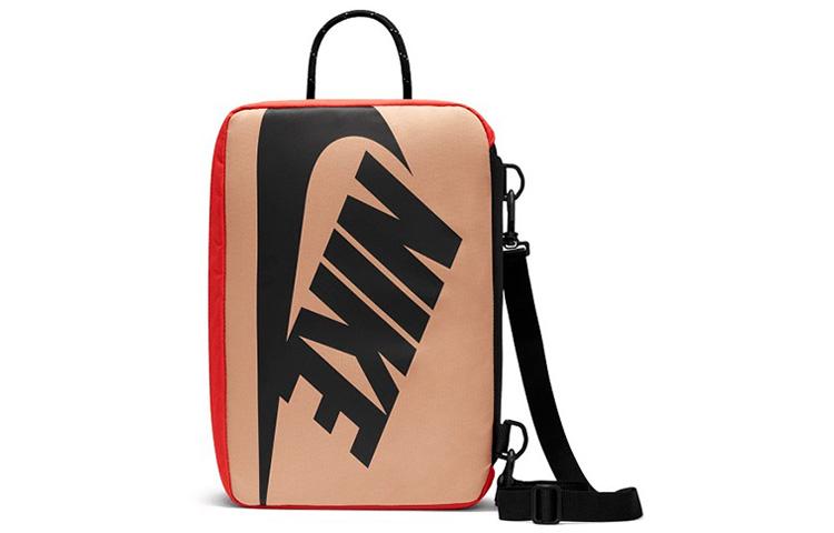 Nike Vintage Shoebox Bag Multicolor DQ5592-010
Nike Vintage Shoebox Bag Multicolor DQ5592-010