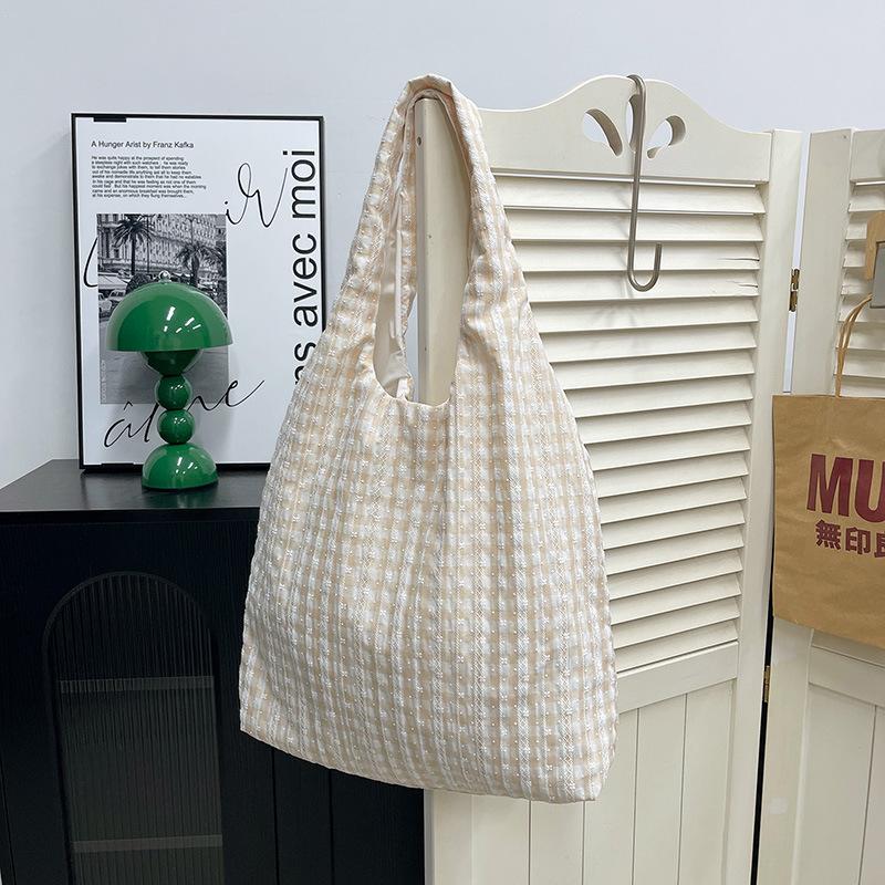 Girly heart pleated bubble shoulder tote bag mint green plaid portable small fresh canvas bag underarm bag
Girly heart pleated bubble shoulder tote bag mint green plaid portable small fresh canvas bag underarm bag