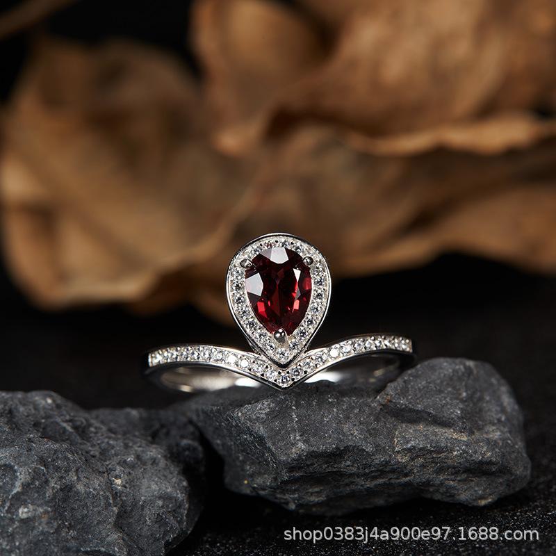 Ouyang Nana Earrings, Song Huiqiao Water Drop Earrings, High-End Sense Light Luxury Earrings, Rear Hanging Type, Sweet Temperament
Ouyang Nana Earrings, Song Huiqiao Water Drop Earrings, High-End Sense Light Luxury Earrings, Rear Hanging Type, Sweet Temperament