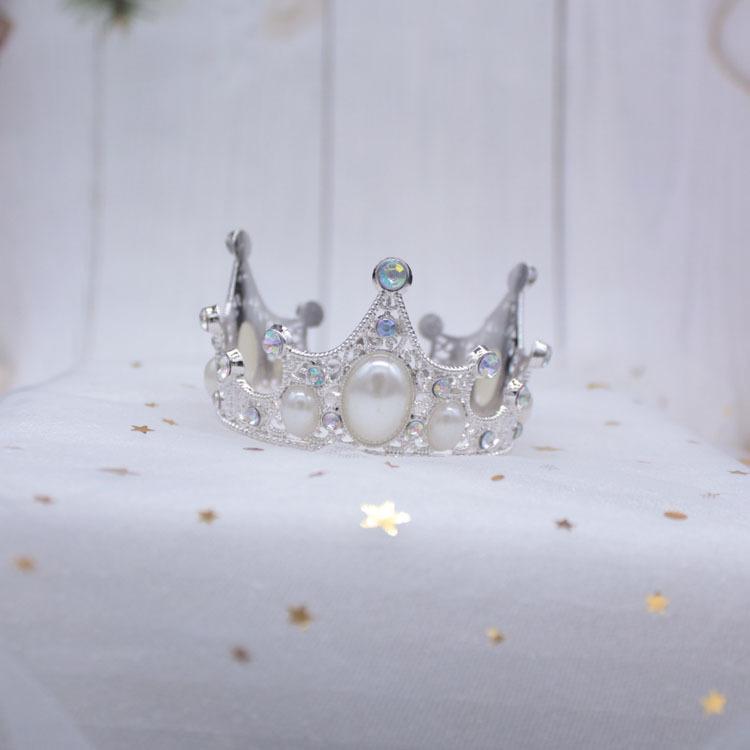 Винтажная кукла сплав жемчужная корона красивая принцесса детский день рождения торт выпечка украшение орнамент серебряный
Винтажная кукла сплав жемчужная корона красивая принцесса детский день рождения торт выпечка украшение орнамент серебряный