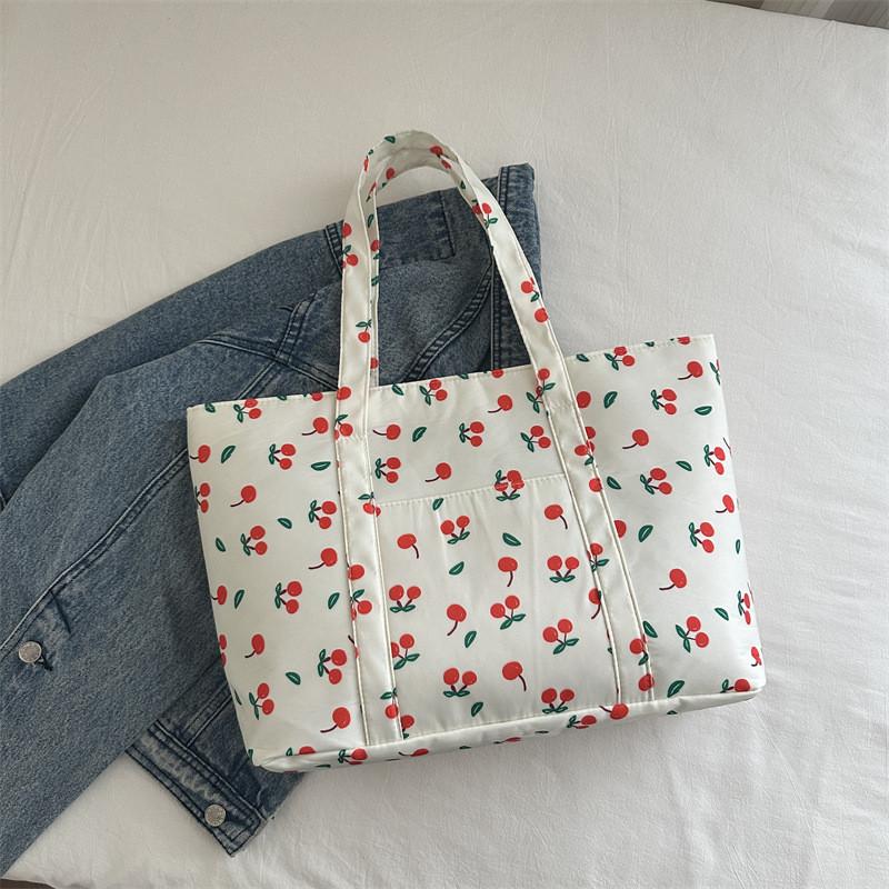 Trendy Street Style Canvas Tote Bag For Daily Use With Spacious Interior And Soft Design білий
Trendy Street Style Canvas Tote Bag For Daily Use With Spacious Interior And Soft Design білий