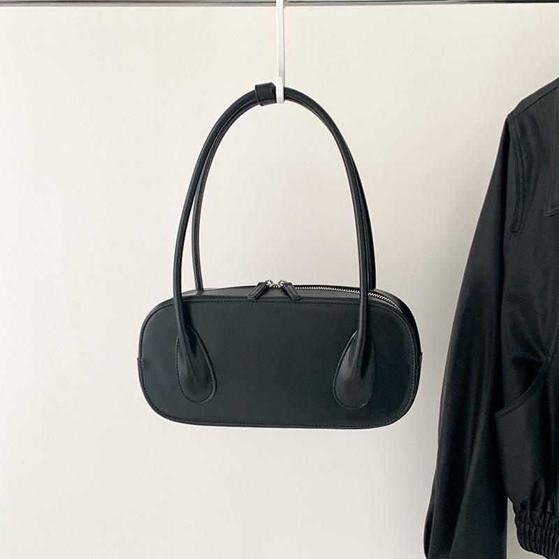2024 Korean Simple Niche Handbag Women s All-matching High-end Personalized Commuting Law Stick Shoulder Bag чорний
2024 Korean Simple Niche Handbag Women s All-matching High-end Personalized Commuting Law Stick Shoulder Bag чорний