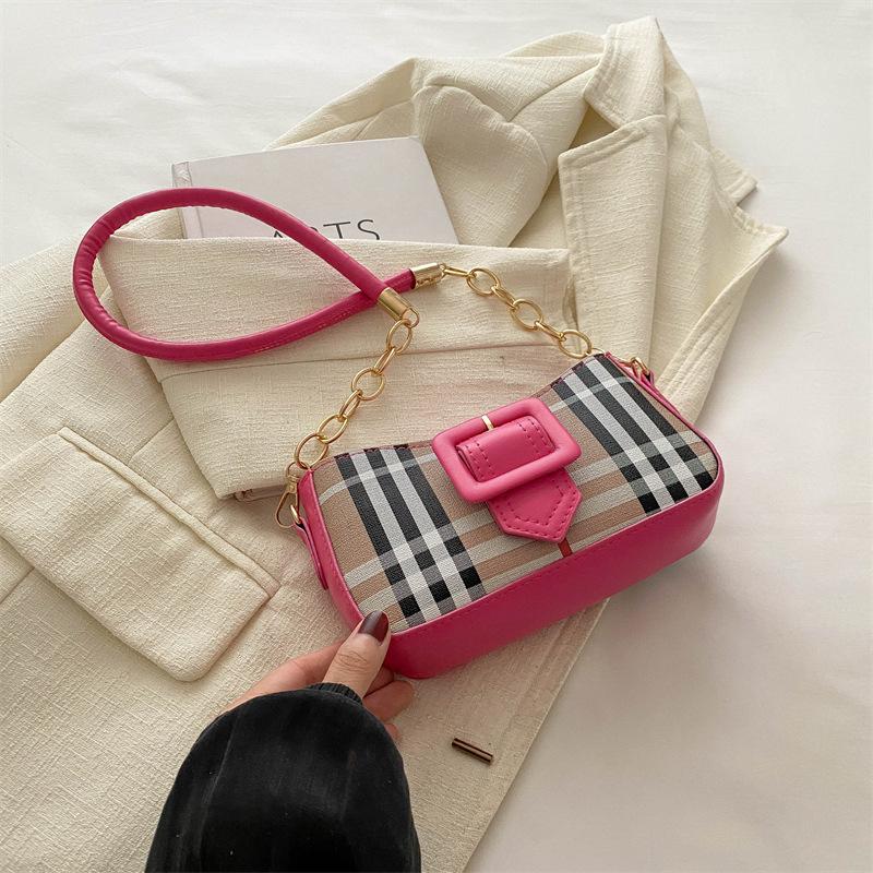 2025 лето новая ретро клетчатая темпераментная сумка через плечо женская популярная нишевая корейская версия подмышечная маленькая квадратная сумка в этом году роза розовый
2025 лето новая ретро клетчатая темпераментная сумка через плечо женская популярная нишевая корейская версия подмышечная маленькая квадратная сумка в этом году роза розовый
