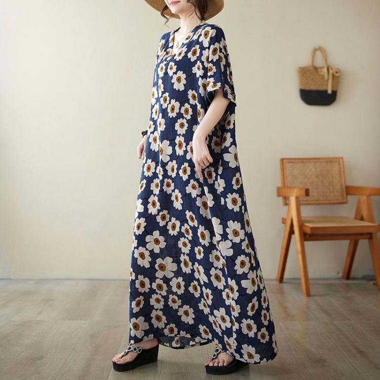 Plus Size Maxi Dress Women Summer Bohemian Floral Print Loose Oversize V Neck Sundress 9048 One Size
Plus Size Maxi Dress Women Summer Bohemian Floral Print Loose Oversize V Neck Sundress 9048 One Size