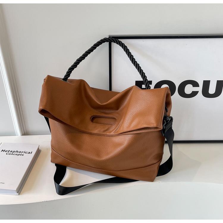 2026 Korean Style Large Capacity Soft Leather Tote Bag – Lightweight Shoulder & Crossbody Bag for Female College Students. коричневий
2026 Korean Style Large Capacity Soft Leather Tote Bag – Lightweight Shoulder & Crossbody Bag for Female College Students. коричневий