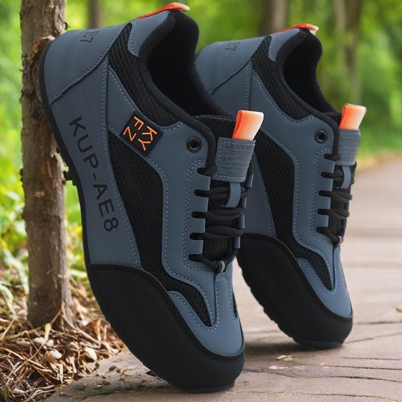 Мужские высококачественные кожаные водонепроницаемые нескользящие легкие кроссовки для бега – повседневный осенний тренд 42
Мужские высококачественные кожаные водонепроницаемые нескользящие легкие кроссовки для бега – повседневный осенний тренд 42