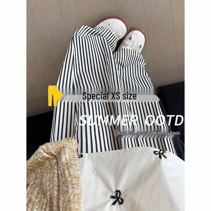 Petite Women s Black & White Striped High-Waisted Wide-Leg Pants - Summer Style XL (Recommended for 116-125 lbs)
Petite Women s Black & White Striped High-Waisted Wide-Leg Pants - Summer Style XL (Recommended for 116-125 lbs)
