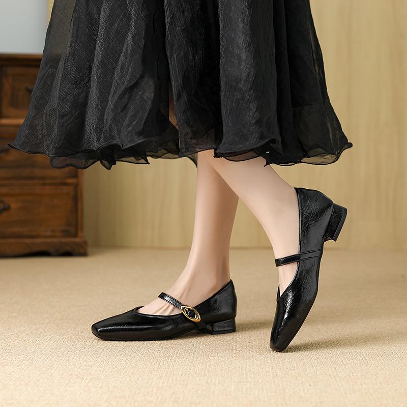 P218-2 square head thick heel Mary Jane 2025 new summer shallow mouth single shoes women s shoes literary and retro word belt women 35 чёрный
P218-2 square head thick heel Mary Jane 2025 new summer shallow mouth single shoes women s shoes literary and retro word belt women 35 чёрный