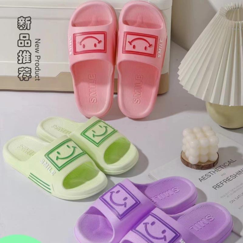 Новые крутые тапочки с толстой подошвой и смайликом, женские домашние, для дома, парные, для ванной, для купания 36-40
Новые крутые тапочки с толстой подошвой и смайликом, женские домашние, для дома, парные, для ванной, для купания 36-40