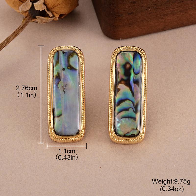 European and American geometric square acrylic earrings, new summer versatile niche temperament personalized earrings
European and American geometric square acrylic earrings, new summer versatile niche temperament personalized earrings