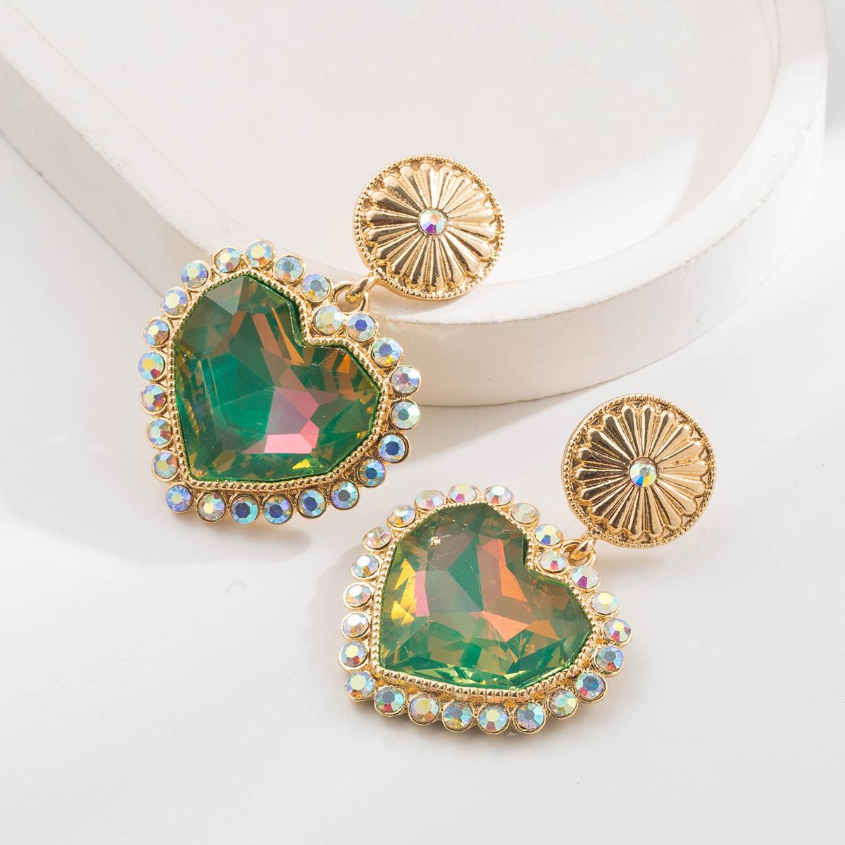 DIGADAGU Alloy Glass Heart Geometric Dangle Earrings New Luxury Trend Earrings Women Party Zircon Accessories зелений
DIGADAGU Alloy Glass Heart Geometric Dangle Earrings New Luxury Trend Earrings Women Party Zircon Accessories зелений
