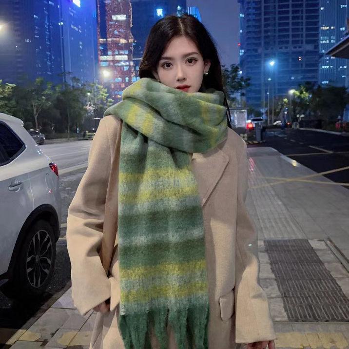 European & American Style Plaid Scarf Korean Version Black & White Thickened Colorful Warm Fringed Couple Shawl
European & American Style Plaid Scarf Korean Version Black & White Thickened Colorful Warm Fringed Couple Shawl