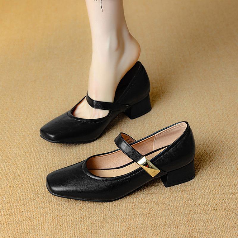 New foot-fitting lazy shoes one-pedal low-heeled women s low-top shoes casual black square-heeled flat shoes light-mouth single shoes 39 чорний
New foot-fitting lazy shoes one-pedal low-heeled women s low-top shoes casual black square-heeled flat shoes light-mouth single shoes 39 чорний