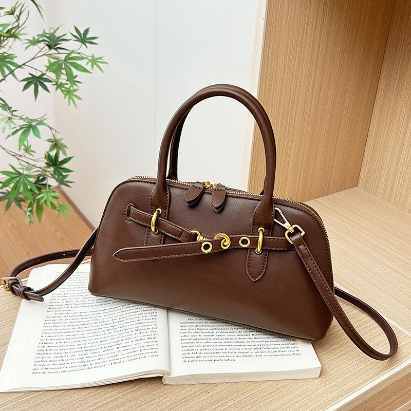 Handheld Armpit Bag, New Style, Light Luxury, Niche, High-end Feel. Handheld Bill, Shoulder, Crossbody, Shell Bag темно-коричневого кольору
Handheld Armpit Bag, New Style, Light Luxury, Niche, High-end Feel. Handheld Bill, Shoulder, Crossbody, Shell Bag темно-коричневого кольору