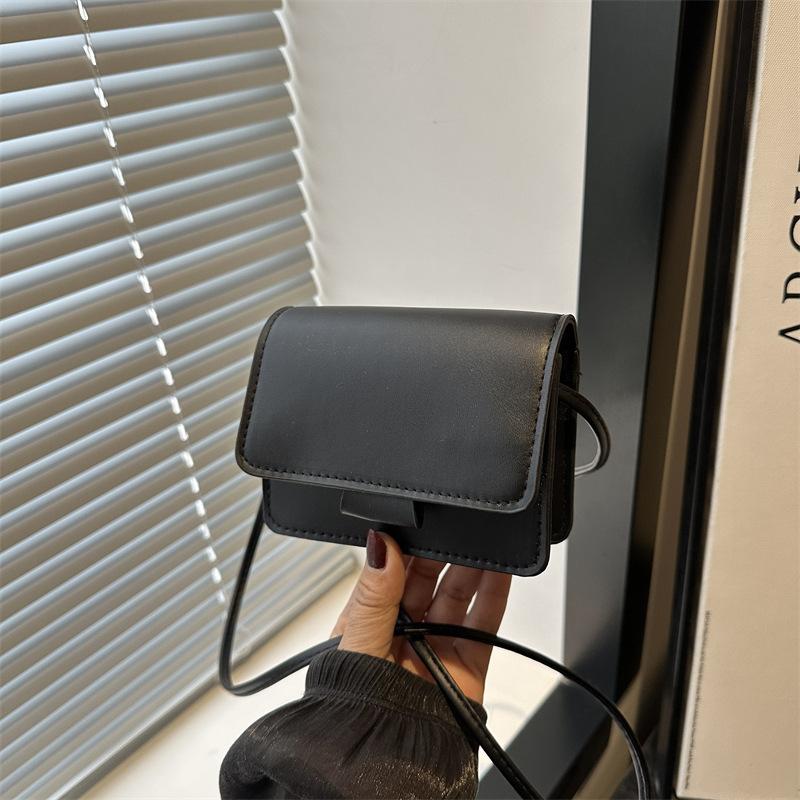 Bag Women s 2025 New Small Square Bag Summer Popular Fashion Versatile Chain One Shoulder Crossbody Bag Mini Small Square Bag чёрный
Bag Women s 2025 New Small Square Bag Summer Popular Fashion Versatile Chain One Shoulder Crossbody Bag Mini Small Square Bag чёрный