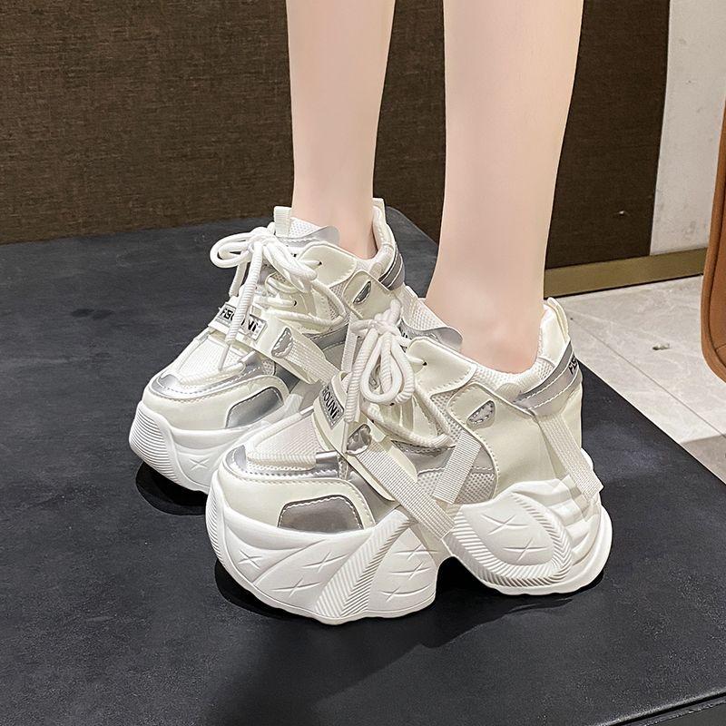 Dad s Shoes with A Height Increase of Within 10cm Women s Autumn New Style Sponge Cake Thick Sole Small Stature Mesh Casual Sports Shoes for Women 39 білий
Dad s Shoes with A Height Increase of Within 10cm Women s Autumn New Style Sponge Cake Thick Sole Small Stature Mesh Casual Sports Shoes for Women 39 білий