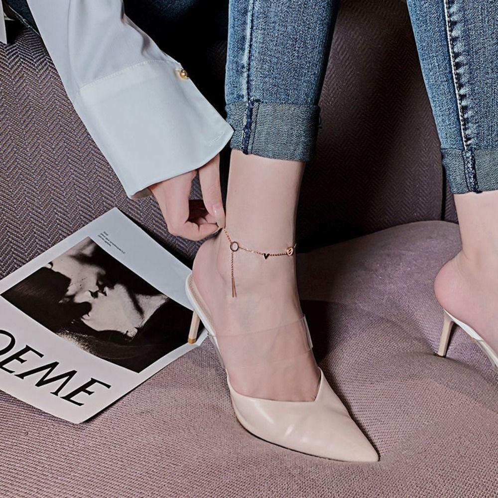 Гипоаллергенная цепочка Love Ankle из титановой стали с буквами на ногу для женщин золотой
Гипоаллергенная цепочка Love Ankle из титановой стали с буквами на ногу для женщин золотой