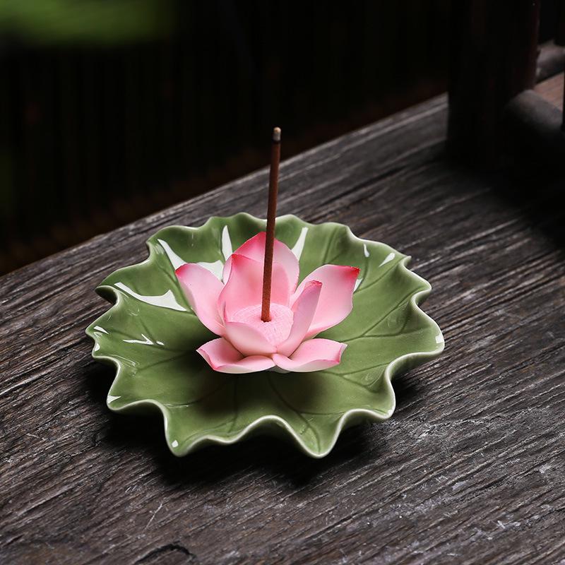 Handcrafted Summer Lotus Leaf Incense Holder - Four Colors for Tea Room
Handcrafted Summer Lotus Leaf Incense Holder - Four Colors for Tea Room