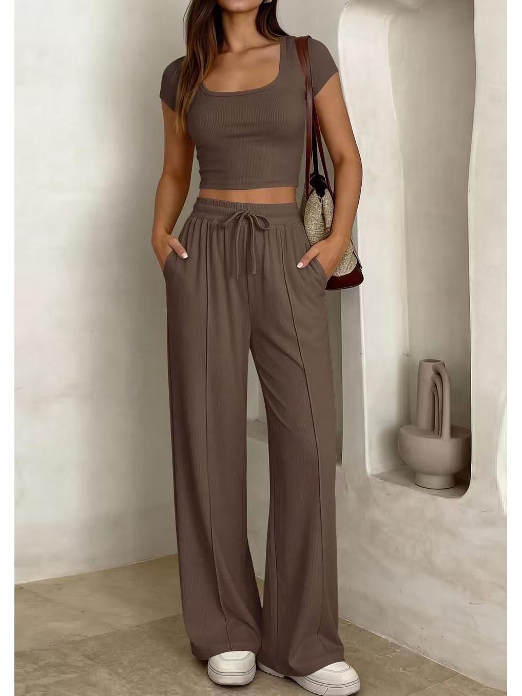 2026 Spring/Summer European & American Women s Casual Slim-Fit Two-Piece Set - Short Sleeve & Long Pants XXL темно-коричневого кольору
2026 Spring/Summer European & American Women s Casual Slim-Fit Two-Piece Set - Short Sleeve & Long Pants XXL темно-коричневого кольору