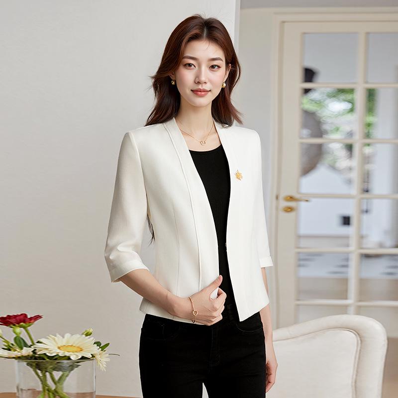 Women s Spring 2025 Black Collarless Three-Quarter Sleeve Blazer - High-End Fashion Commuter Jacket M
Women s Spring 2025 Black Collarless Three-Quarter Sleeve Blazer - High-End Fashion Commuter Jacket M