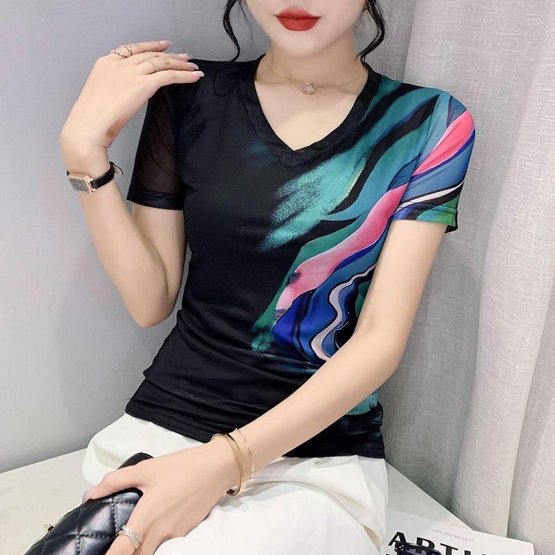 Сетчатая модная футболка с V-образным вырезом, женская летняя футболка с короткими рукавами, новый стиль, принтованный топ в западном стиле, облегающая рубашка 3XL чёрный
Сетчатая модная футболка с V-образным вырезом, женская летняя футболка с короткими рукавами, новый стиль, принтованный топ в западном стиле, облегающая рубашка 3XL чёрный