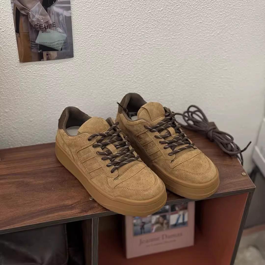 Gu Yunshu velvet little white shoes board shoes women s 2024 autumn and winter new thick-soled height increase small women s sports shoes women s tide 40
Gu Yunshu velvet little white shoes board shoes women s 2024 autumn and winter new thick-soled height increase small women s sports shoes women s tide 40