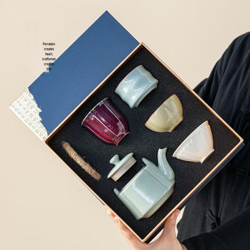 Cultural Ceramic Gongfu Tea Set
Cultural Ceramic Gongfu Tea Set