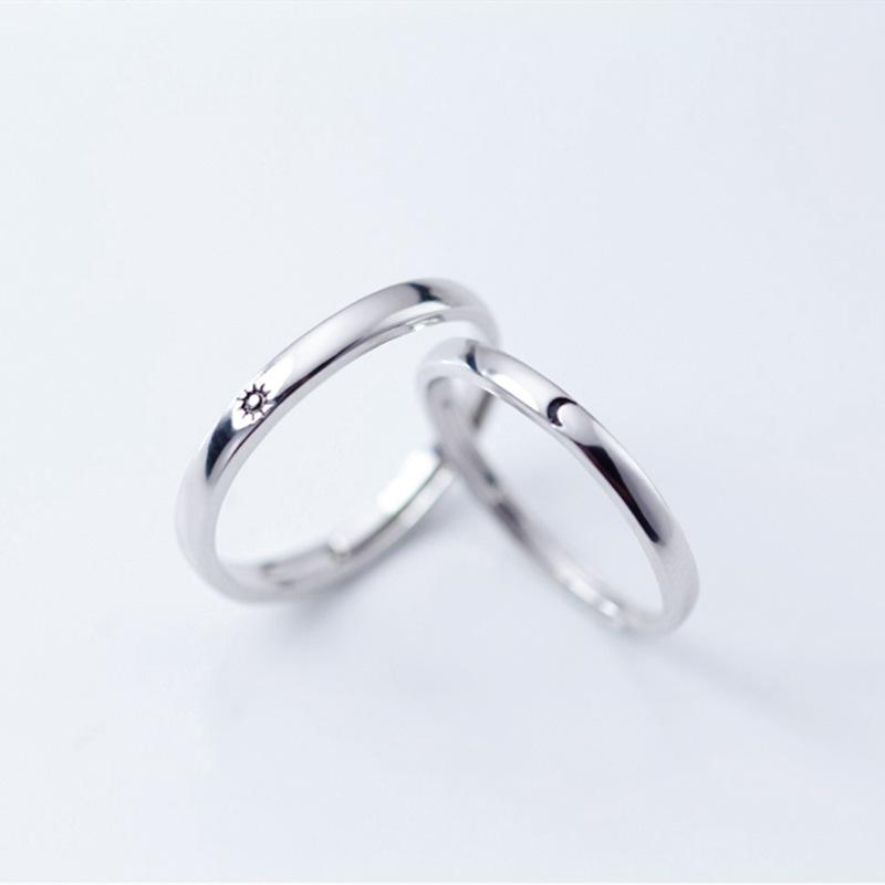 2 Pcs Sun Moon Lover Couple Rings Simple Opening Ring For Couple Men Women Wedding Engagement Promise Valentine s Day Zircon
2 Pcs Sun Moon Lover Couple Rings Simple Opening Ring For Couple Men Women Wedding Engagement Promise Valentine s Day Zircon