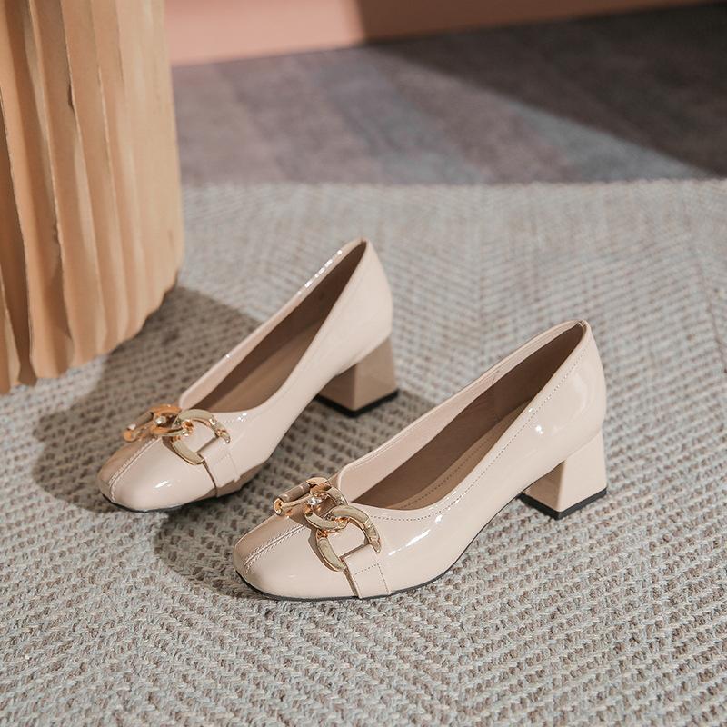 Мода Классические Свадебные Туфли для Невесты Женские Лакированные Кожаные Туфли-Лодочки с Квадратным Носком на Высоком Каблуке Офисные Туфли для Дам Клинья Tacones Femme 34 абрикосовый
Мода Классические Свадебные Туфли для Невесты Женские Лакированные Кожаные Туфли-Лодочки с Квадратным Носком на Высоком Каблуке Офисные Туфли для Дам Клинья Tacones Femme 34 абрикосовый