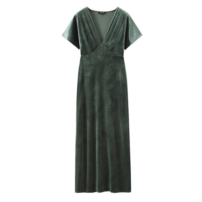 Autumn Velvet Midi Dress for Women - European & American Style Fashion L зелений
Autumn Velvet Midi Dress for Women - European & American Style Fashion L зелений