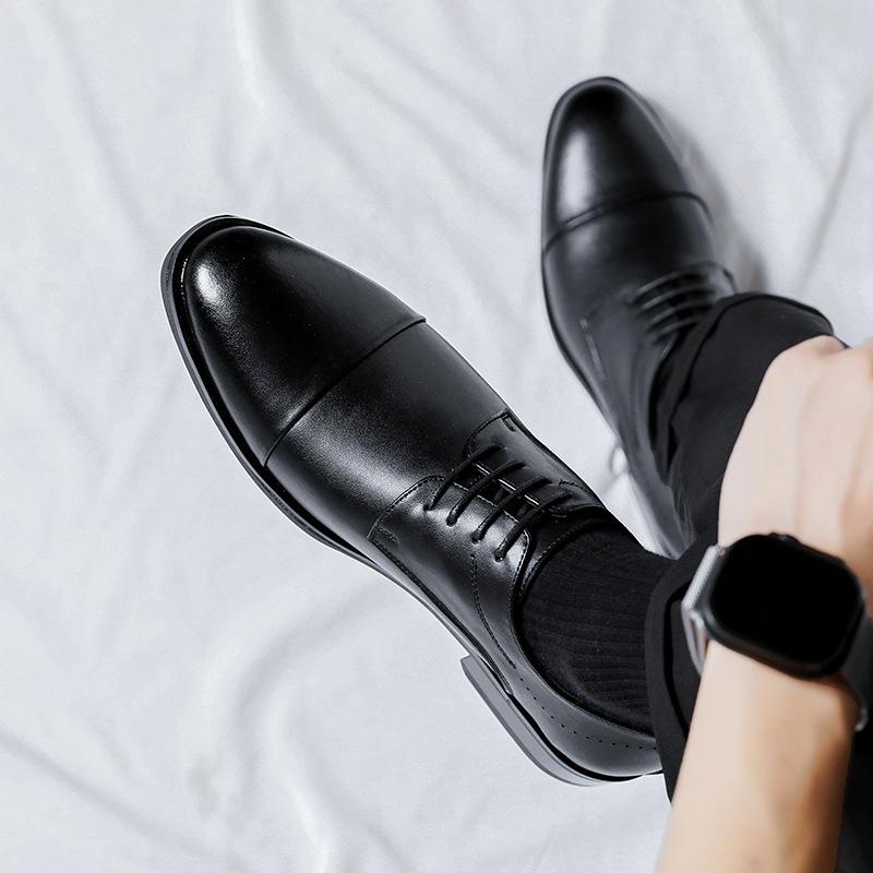 New dress business leather shoes men s lace-up high-end derby shoes casual British soft-soled men s shoes 8251-R 44 чорний
New dress business leather shoes men s lace-up high-end derby shoes casual British soft-soled men s shoes 8251-R 44 чорний