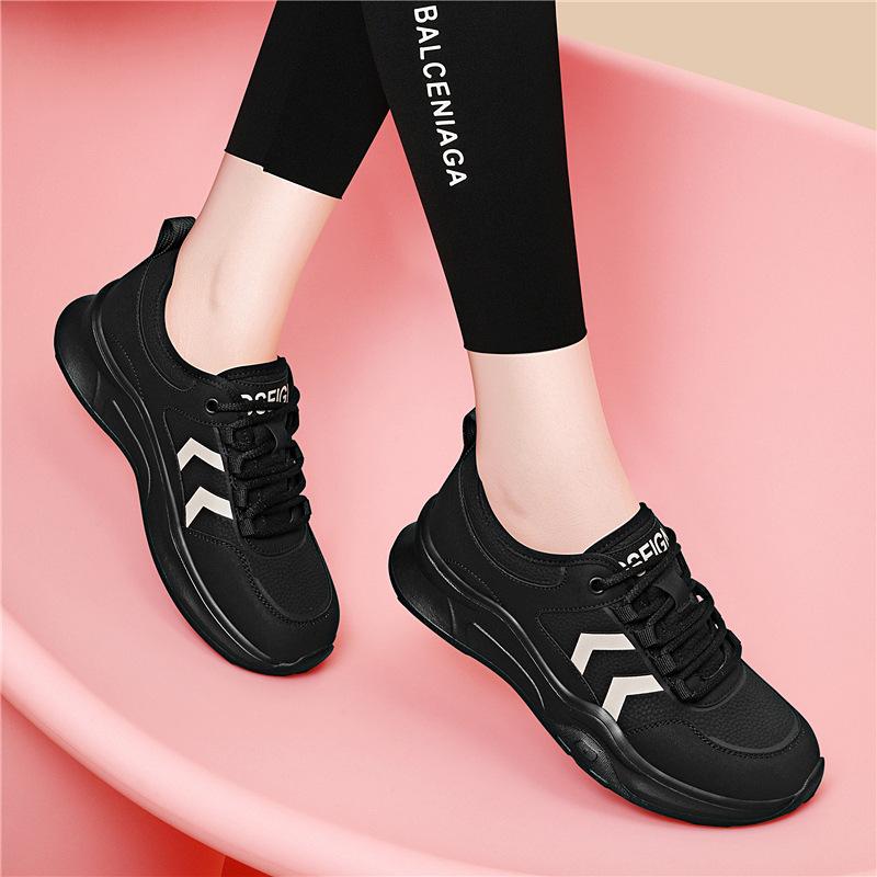 Leather soft-soled little white shoes women s spring new women s shoes sports and leisure shoes foam sole mother spring and summer single shoes 35
Leather soft-soled little white shoes women s spring new women s shoes sports and leisure shoes foam sole mother spring and summer single shoes 35