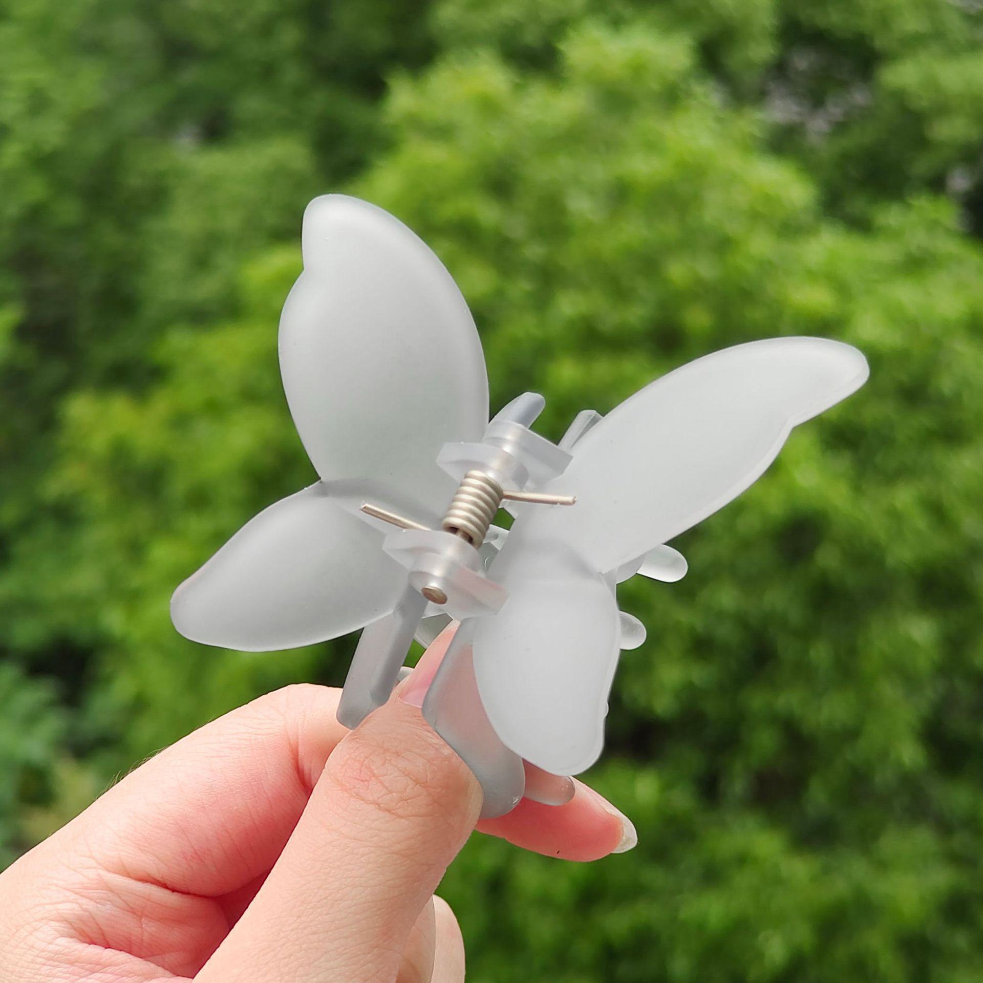 Новий стиль метелика феї шпилька для волосся на літо, мила акула затискач для жінок, маленький головний убір затискач для потилиці, аксесуар для волосся. сірий колір
Новий стиль метелика феї шпилька для волосся на літо, мила акула затискач для жінок, маленький головний убір затискач для потилиці, аксесуар для волосся. сірий колір