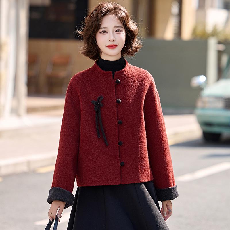 Women s Winter Wool Coat with Chinese-Style Frog Buttons and Color Block Design L (110-120 jin)
Women s Winter Wool Coat with Chinese-Style Frog Buttons and Color Block Design L (110-120 jin)