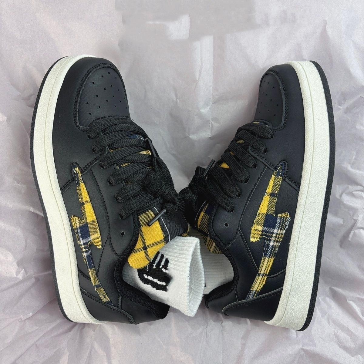 Черно-красные туфли-хлебцы, ретро-повседневная обувь для пары, универсальные кеды, мужские и женские спортивные кроссовки, тренд 40
Черно-красные туфли-хлебцы, ретро-повседневная обувь для пары, универсальные кеды, мужские и женские спортивные кроссовки, тренд 40