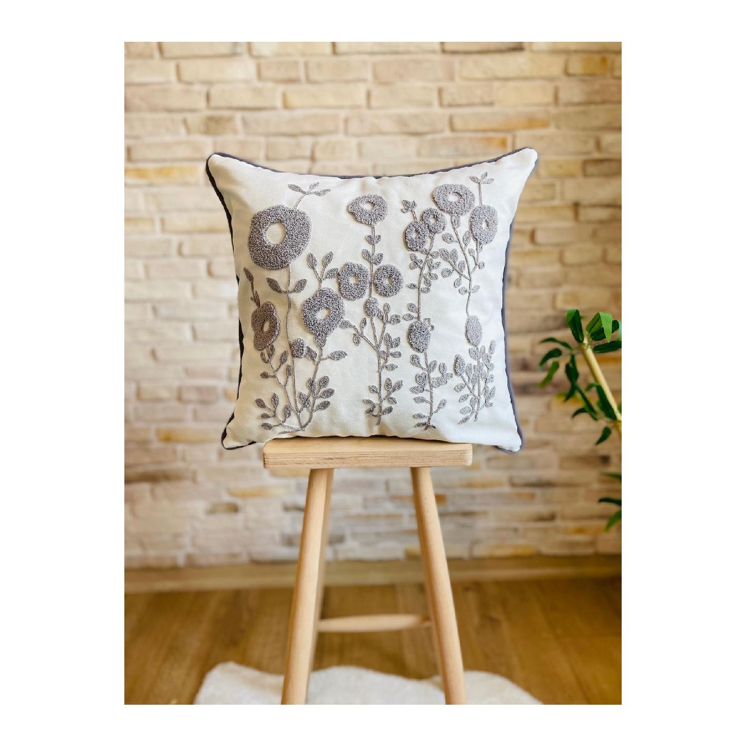 Punch Embroidered Single Decorative Daisy Design Throw Pillow Cover (punch) 43 x 43
Punch Embroidered Single Decorative Daisy Design Throw Pillow Cover (punch) 43 x 43