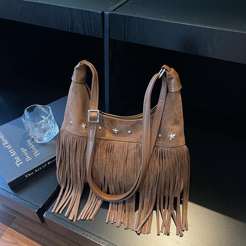 Women s bag 2025 autumn and winter new niche design fringed messenger bag retro versatile shoulder bag tote big bag
Women s bag 2025 autumn and winter new niche design fringed messenger bag retro versatile shoulder bag tote big bag