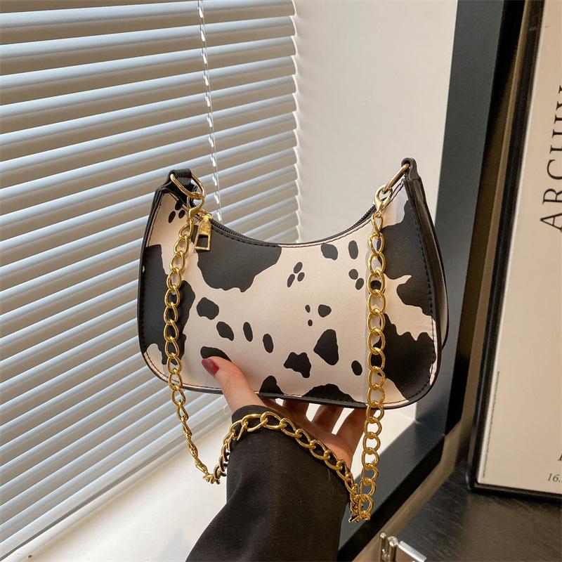 Цепочка сумка на одно плечо подмышку 2025 весна новая серебряная лунная сумка высокое чувство простой моды мессенджер маленькая сумка
Цепочка сумка на одно плечо подмышку 2025 весна новая серебряная лунная сумка высокое чувство простой моды мессенджер маленькая сумка