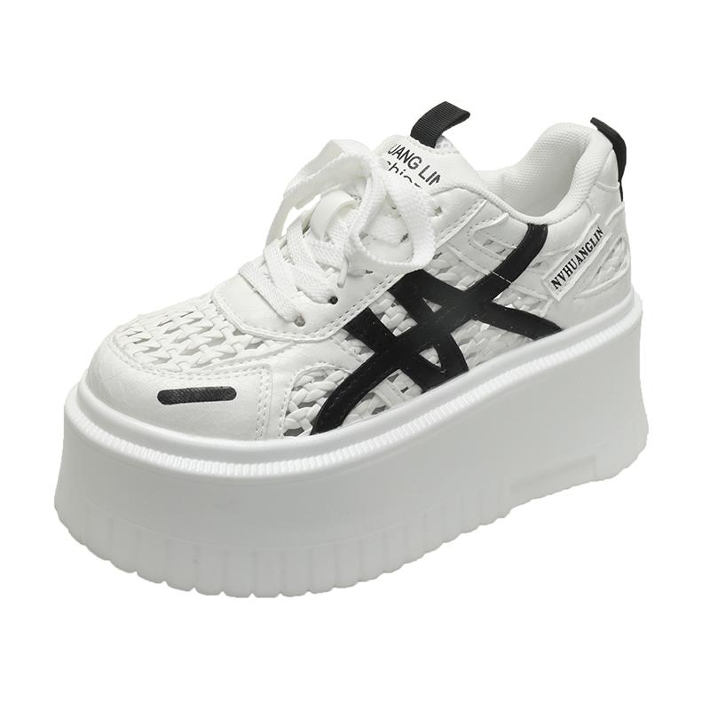 Fashion 8CM Women Platform Sneakers Leather Shoes New Summer Chunky Vulcanized Skateboard Shoes Women Breathable Hollow Sneakers 34 чёрный
Fashion 8CM Women Platform Sneakers Leather Shoes New Summer Chunky Vulcanized Skateboard Shoes Women Breathable Hollow Sneakers 34 чёрный